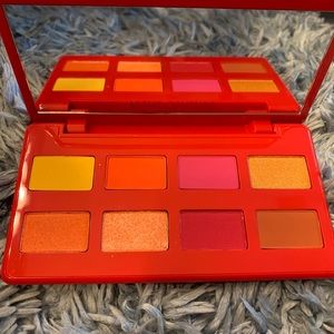NWT Eyeshadow palette